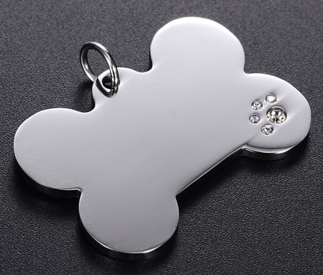 Médaille personnalisée luxe pour chien & chat avec strass Os avec Patte – Gravure haut de gamme – Bijou élégant et résistant